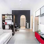 Apartamento In Citta' Studi Milão